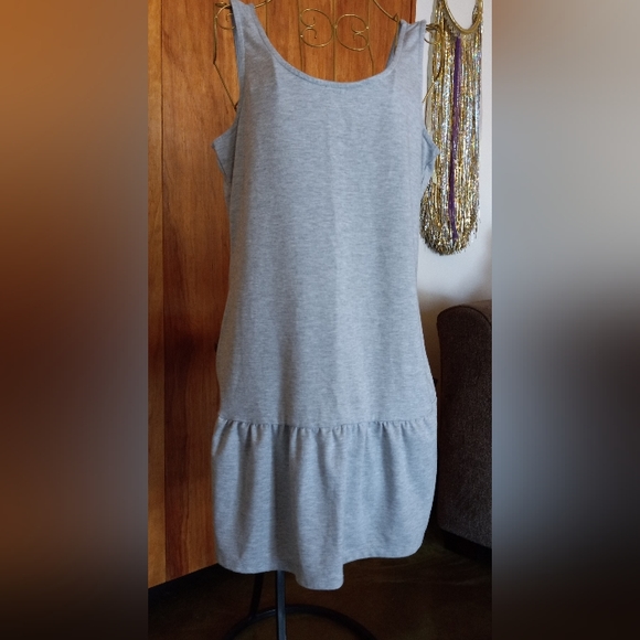 Gray Sleeveless Tunic Dress Size M - Picture 2 of 8